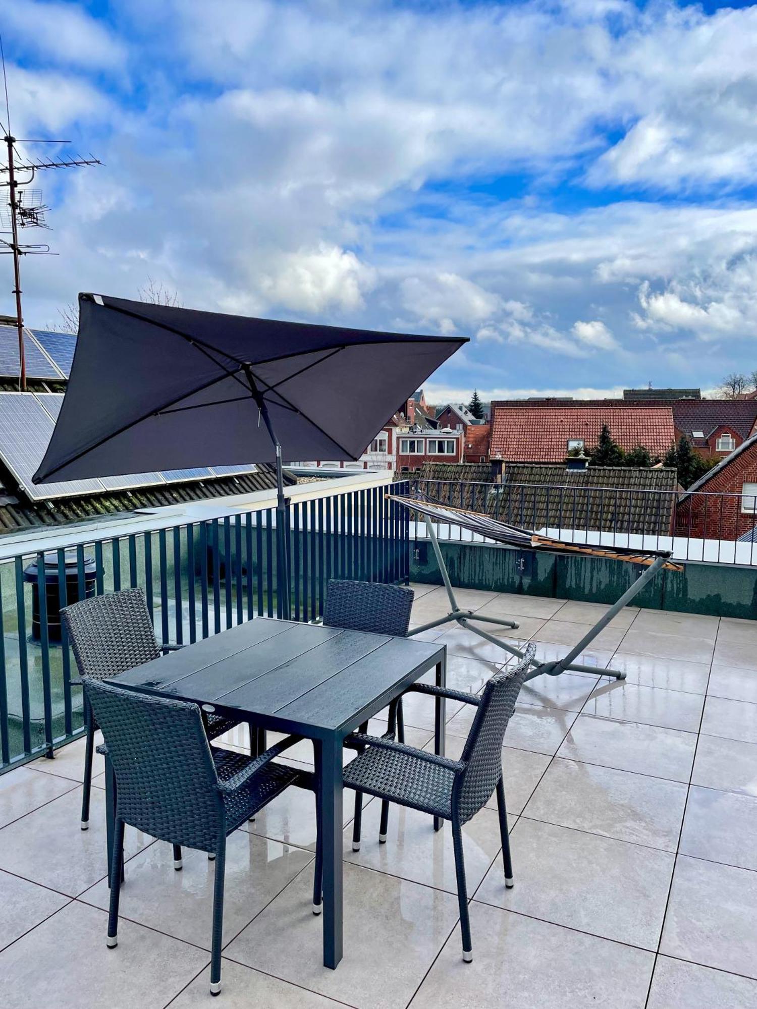 Ahaus: Stadtoase Mit Terrasse & Privater Garage ภายนอก รูปภาพ