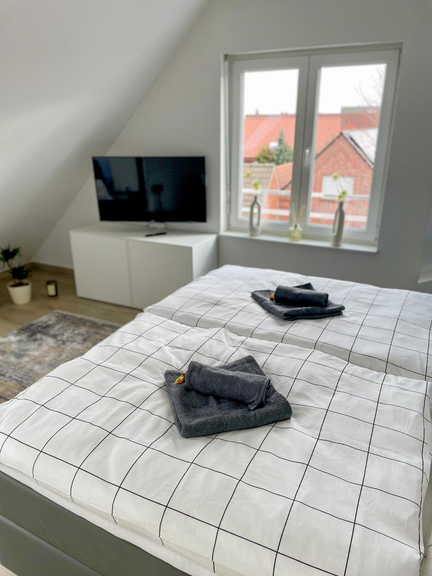 Ahaus: Stadtoase Mit Terrasse & Privater Garage ภายนอก รูปภาพ