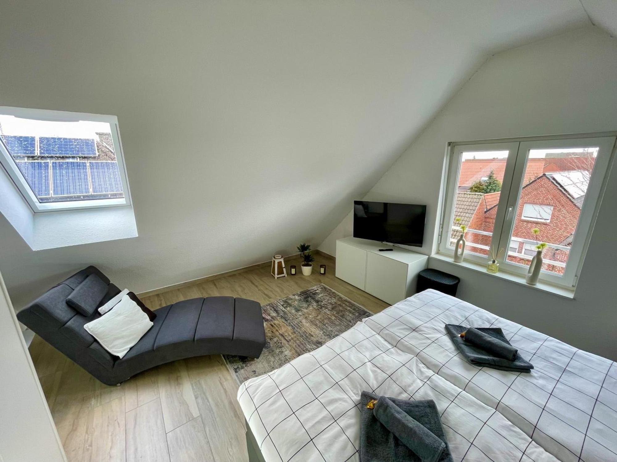 Ahaus: Stadtoase Mit Terrasse & Privater Garage ภายนอก รูปภาพ