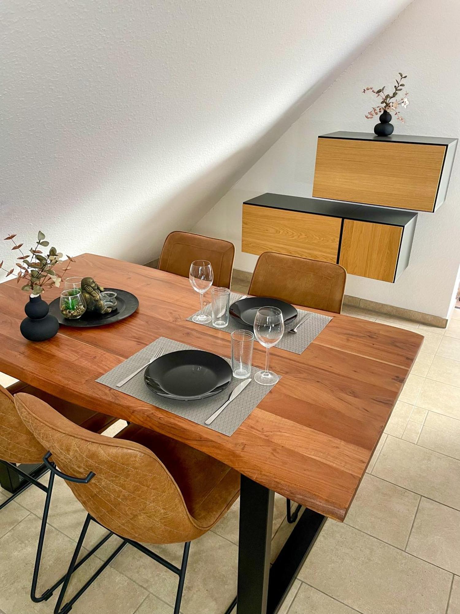 Ahaus: Stadtoase Mit Terrasse & Privater Garage ภายนอก รูปภาพ